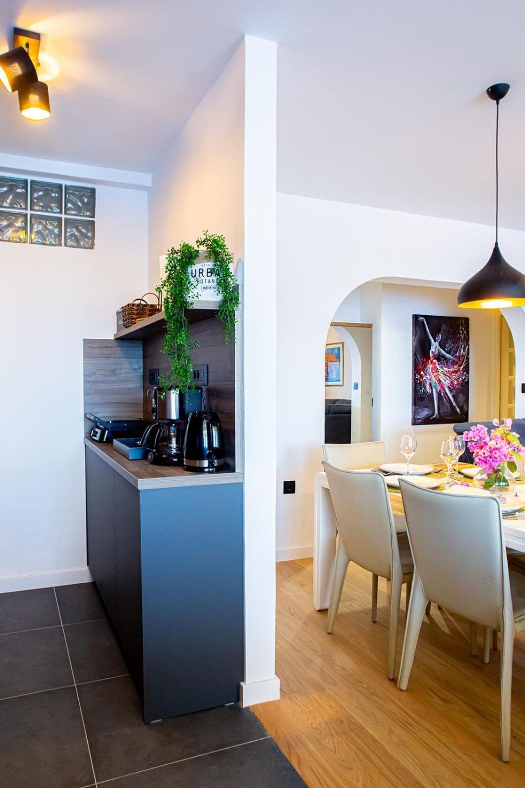 Three Bedroom Apartment With Old Town View - Orlanda'S Apartment Dubrovnik Exterior photo